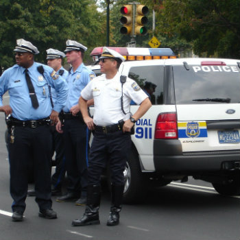 philadelphia police officers and car